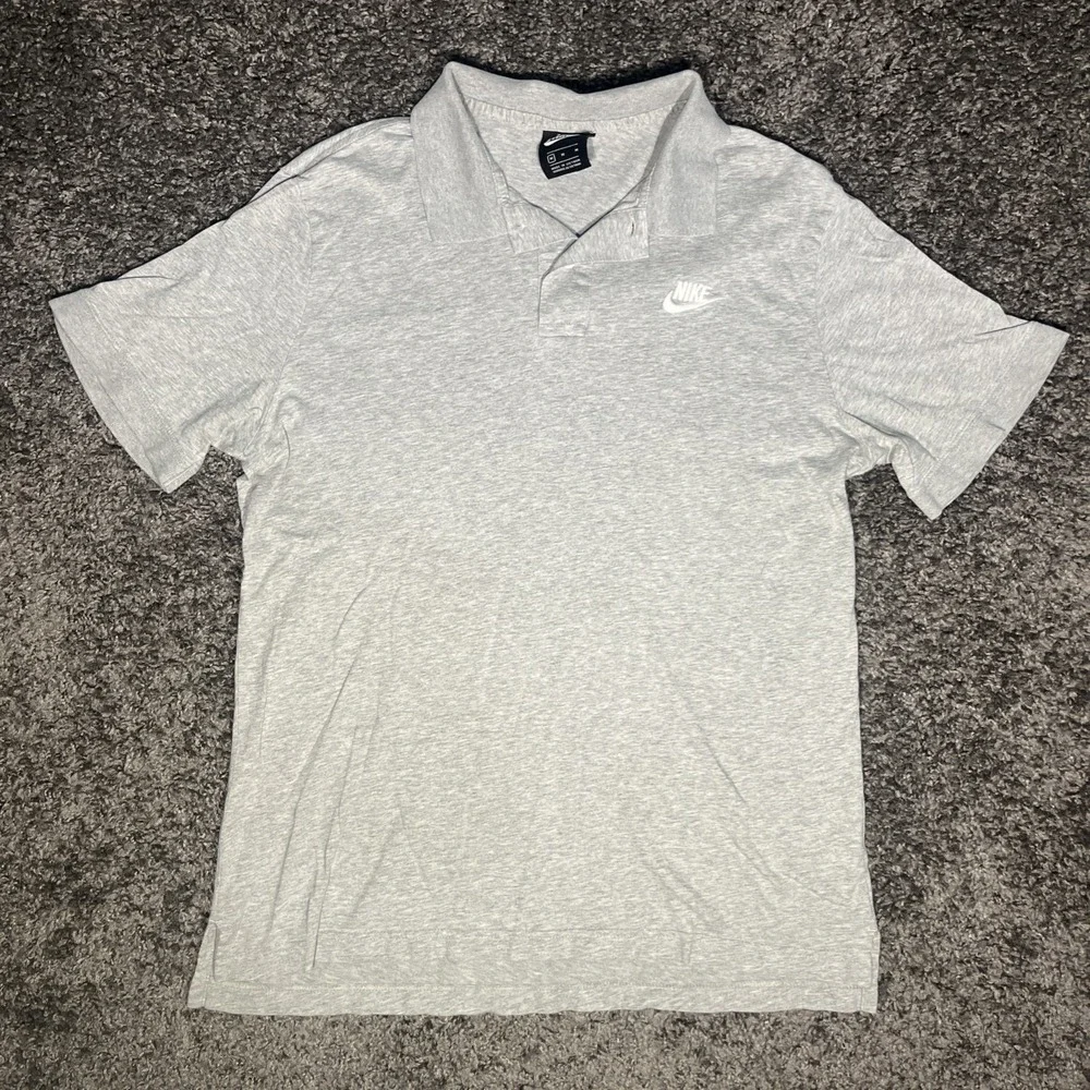 Nike‎ Men's Polo Medium , Gray Cotton, Two Button, Cuffed short sleeve Shirt